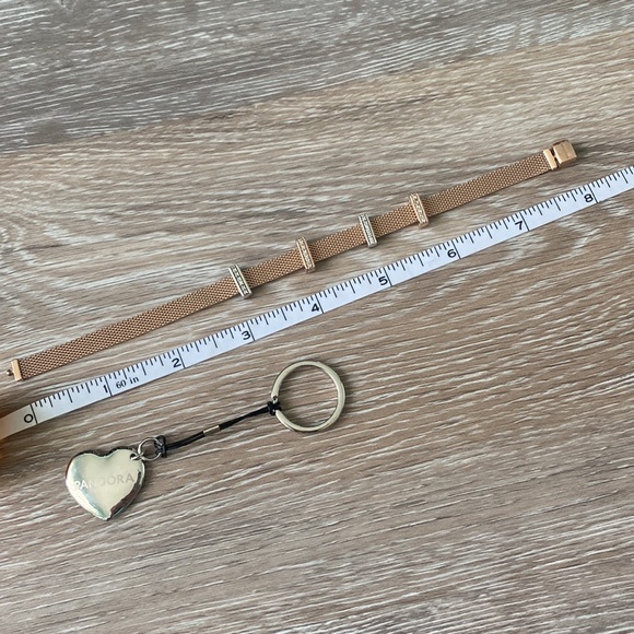 Pandora rose gold Reflexions bracelet set with 4 clasps and opener. - Picture 3 of 12